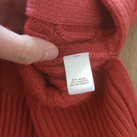 St. John Salmon Color Block Cableknit Crew Neck Wool Knit Sweater - Picture 5 of 6